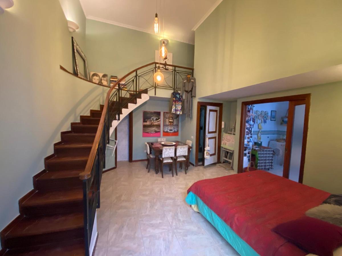 Апартаменты Casa Gioia, Tra Palazzo Reale,Lungomare E Monte Echia Неаполь Экстерьер фото